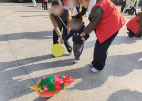 赶公鸡.jpg