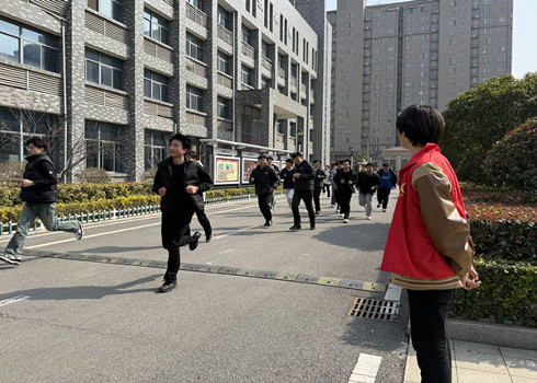 图片2_副本.jpg
