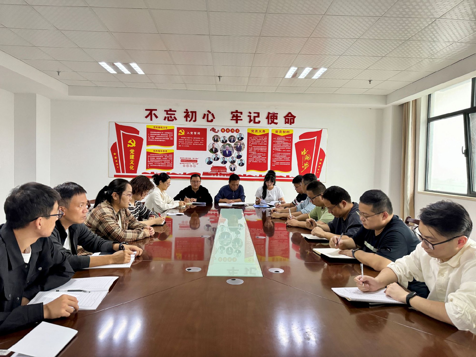 1759034673131934.jpg 1759034673131934.jpg