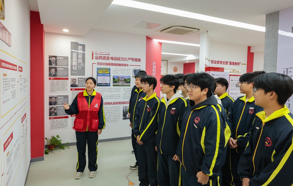 1764894192262436.jpg IMG_5465.jpg