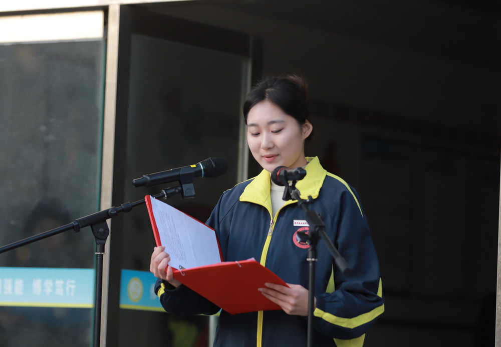 1765872946701565.jpg 第15周1_副本.jpg