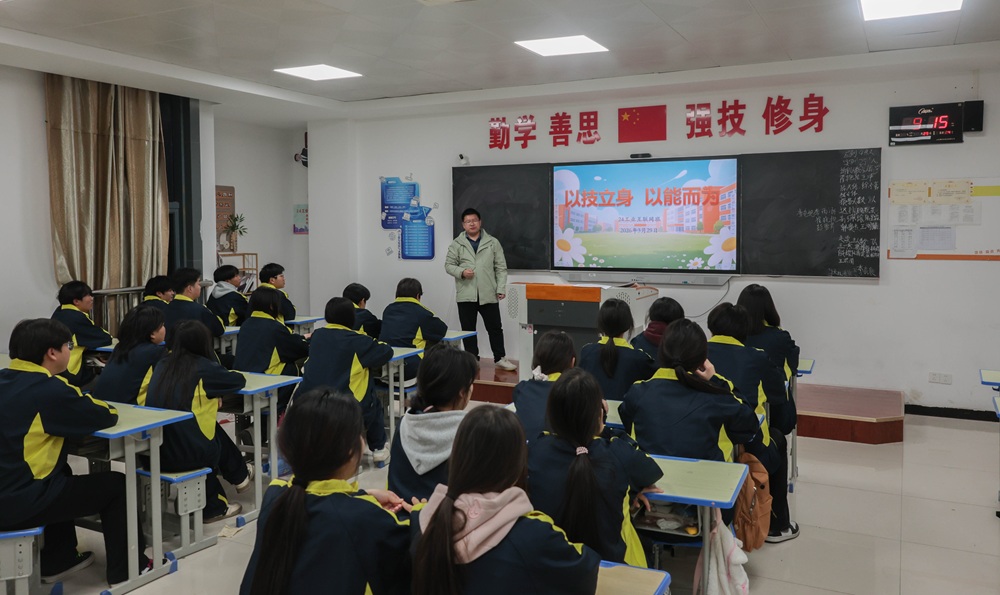 1774828160169670.jpg IMG_1677.jpg