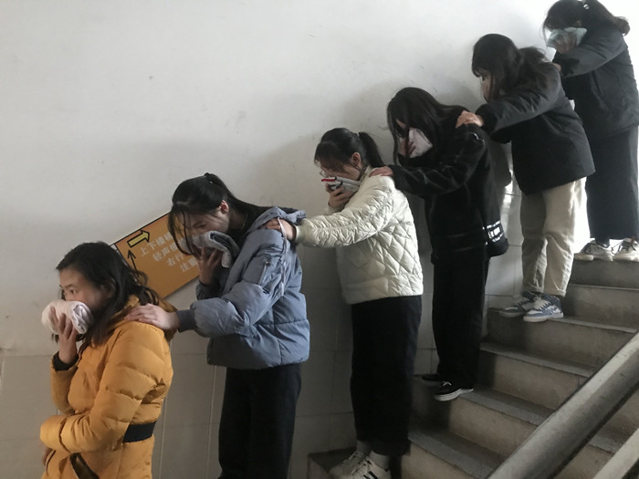 商贸管理系开展教室宿舍消防疏散演习